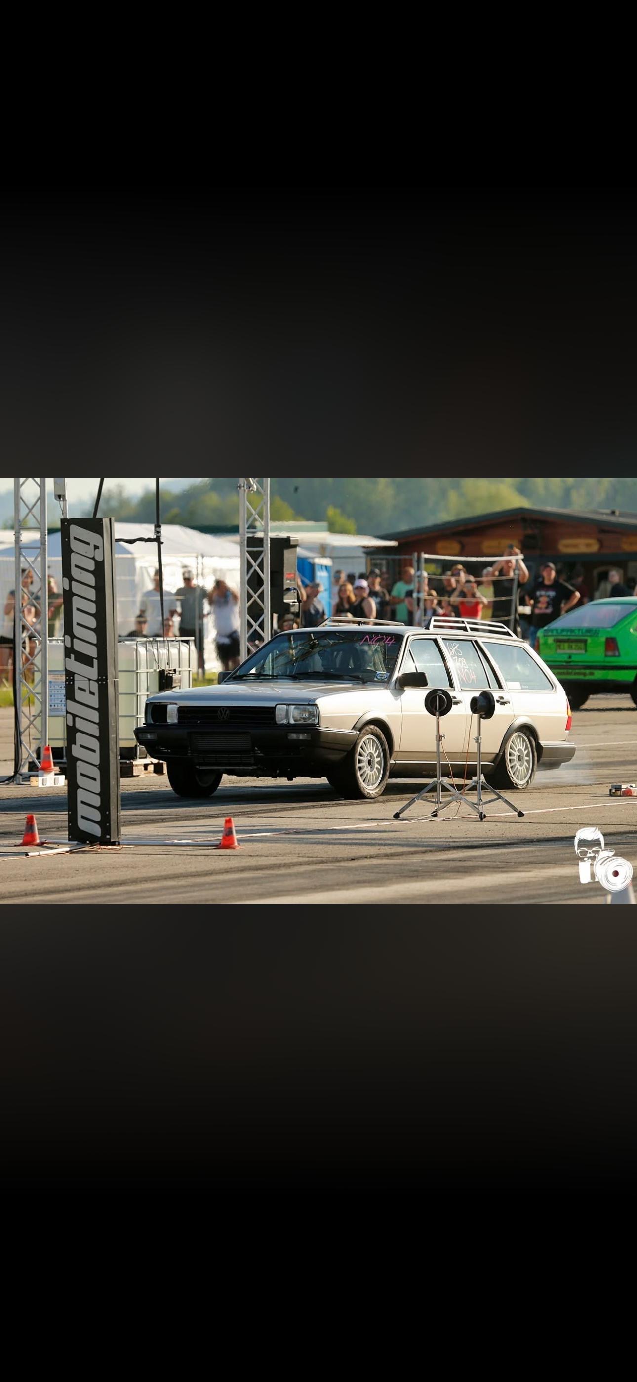 VW Passat 32B