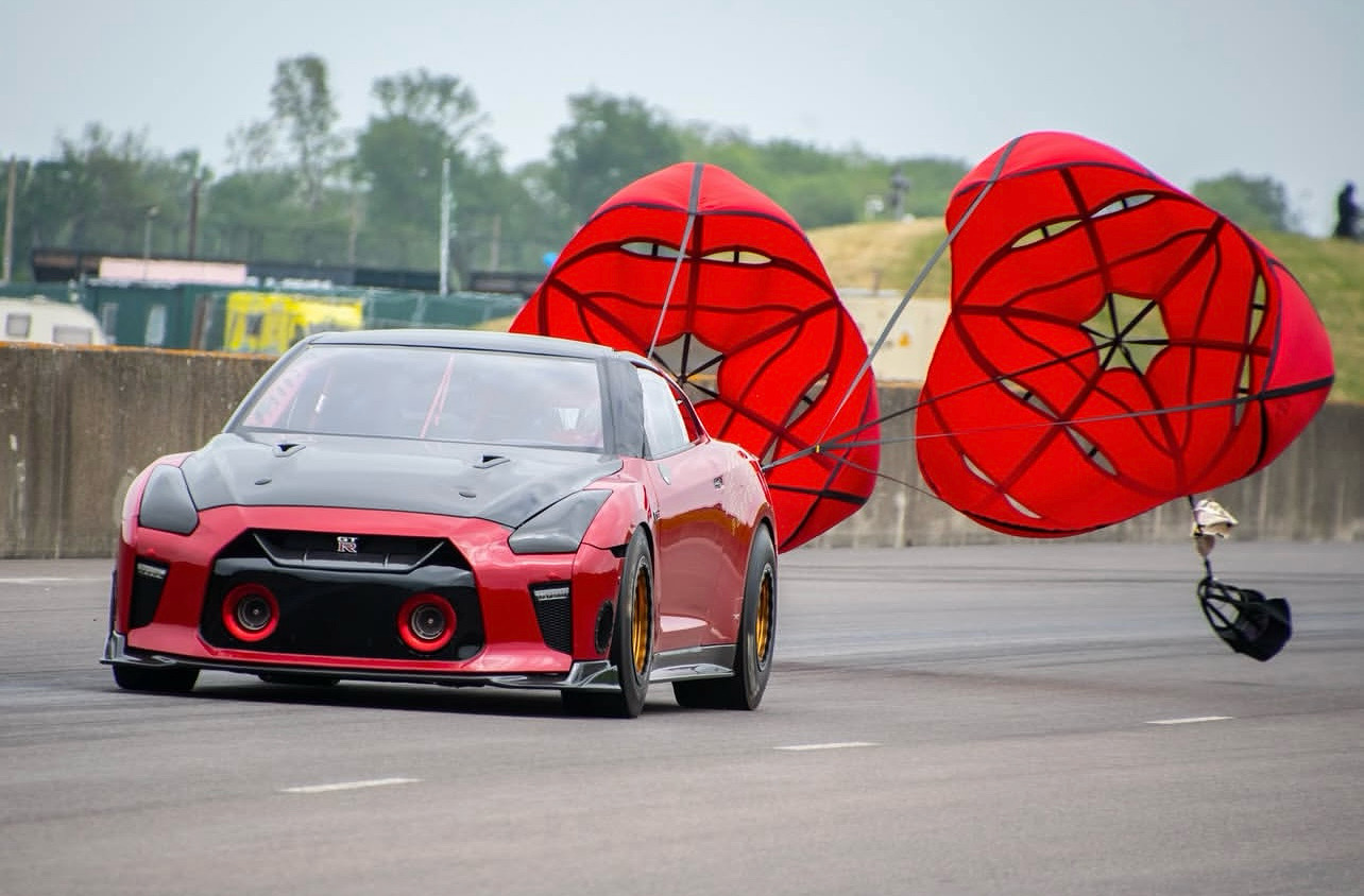 Nissan GT-R